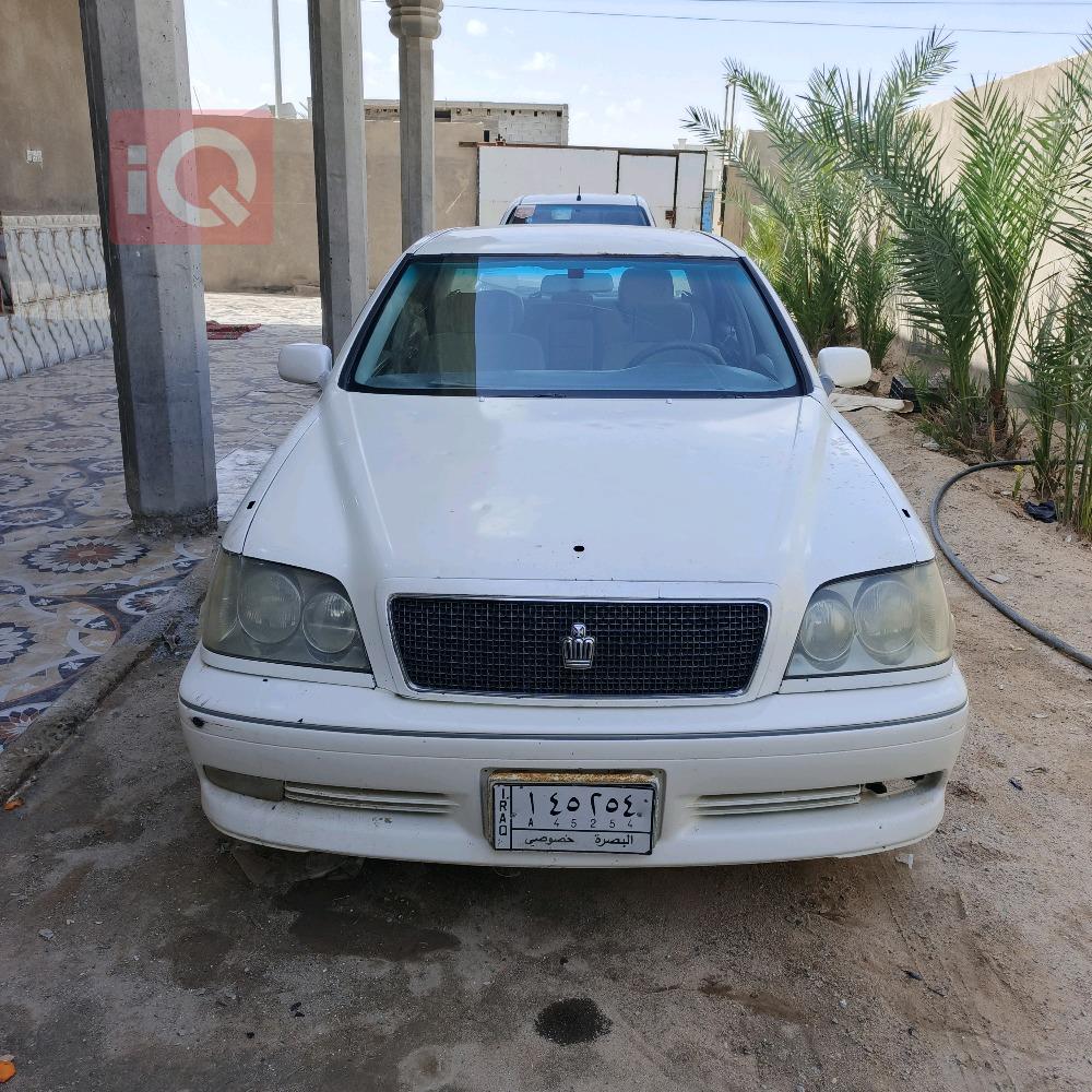 تويوتا كراون